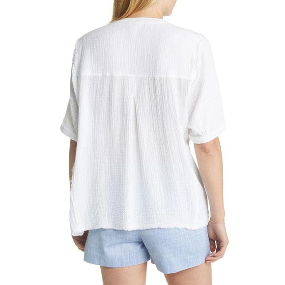 COURTNEY SHORT SLEEVE BUTTON TOP - Picture 2 of 8